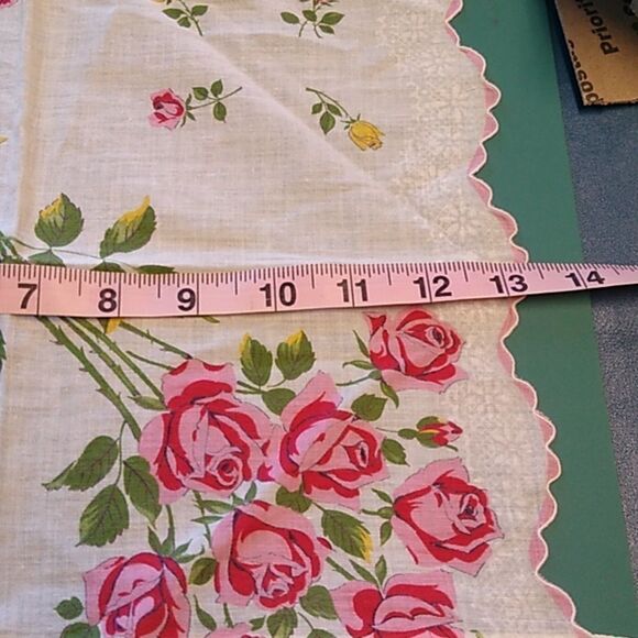 Vintage Handkerchief Lightweight Floral Fancy Embroidered Scalloped Edge - Picture 9 of 13